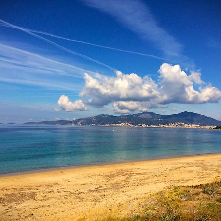 Grand T2 Standing Ajaccio Proche Centre Et Plages Vue Panoramique Parking Prive Eksteriør bilde