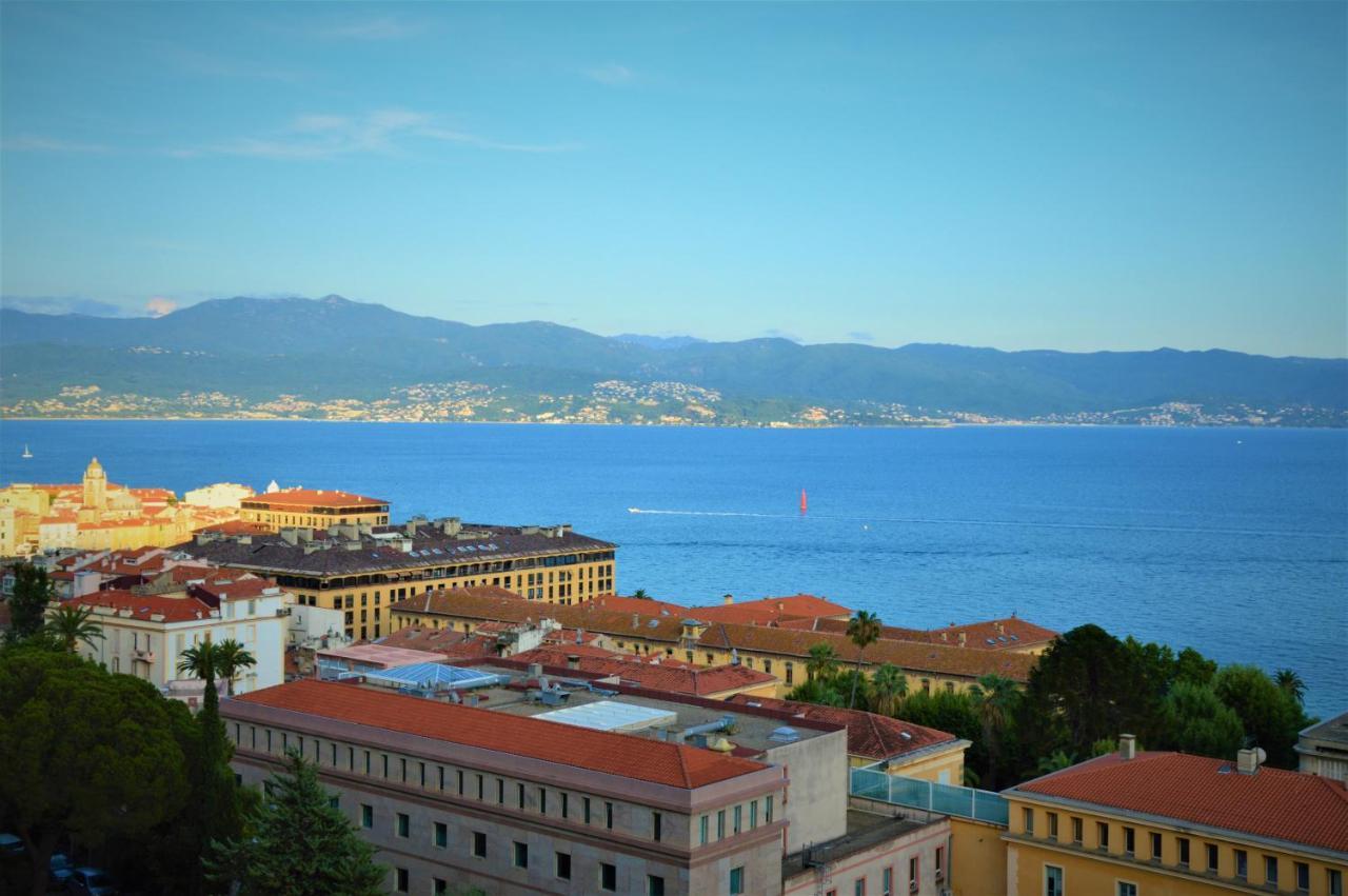 Grand T2 Standing Ajaccio Proche Centre Et Plages Vue Panoramique Parking Prive Eksteriør bilde