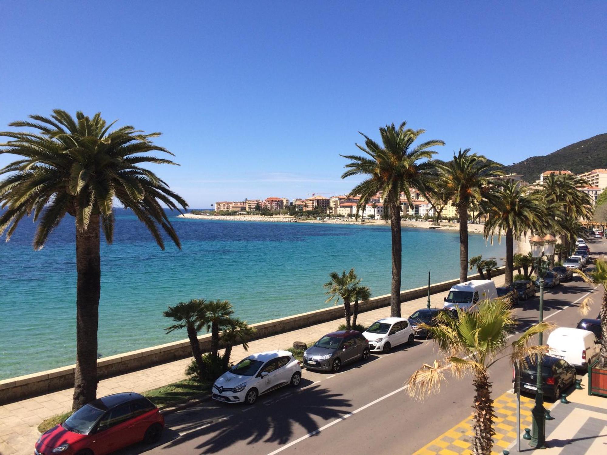 Grand T2 Standing Ajaccio Proche Centre Et Plages Vue Panoramique Parking Prive Eksteriør bilde